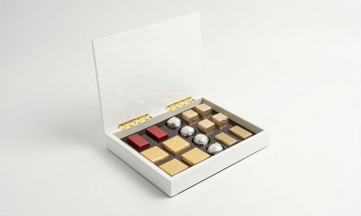 بوكس مغلف خشب ابيض 250 جم B03